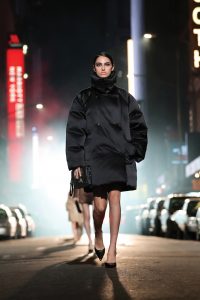 00015-Michal-Kors-Collection-Fall-21