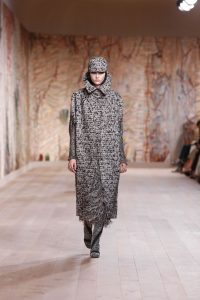 dior-hc-aw21-22-look-01-1625581722