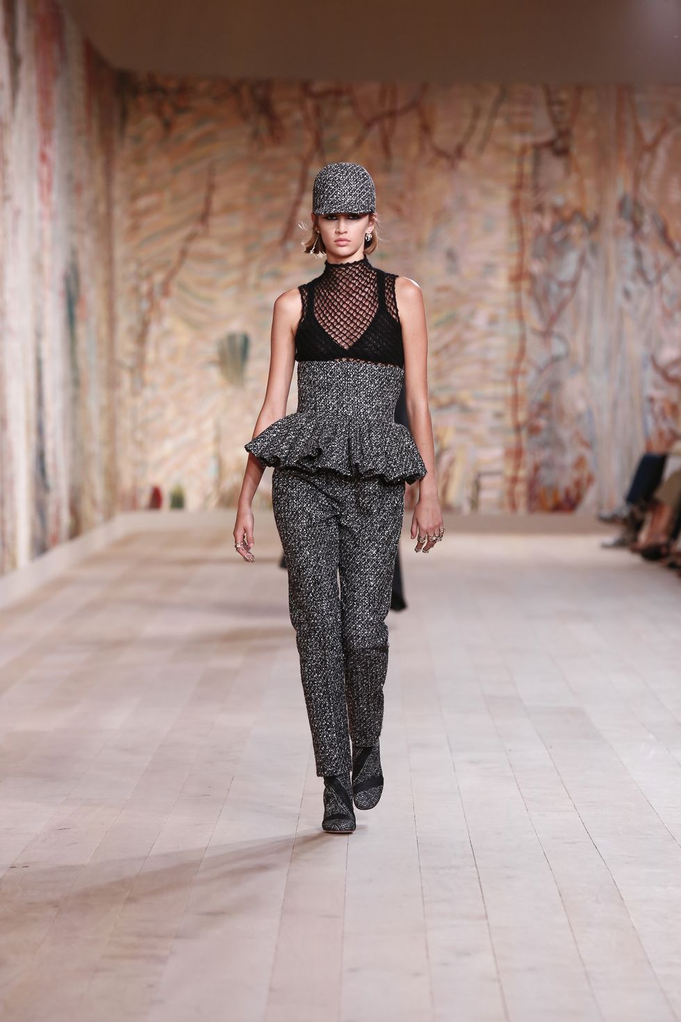 dior-hc-aw21-22-look-04-1625581770