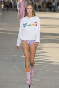 large_Baum Und Pferdgarten SS22 look 16