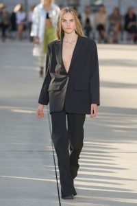 large_Baum Und Pferdgarten SS22 look 29