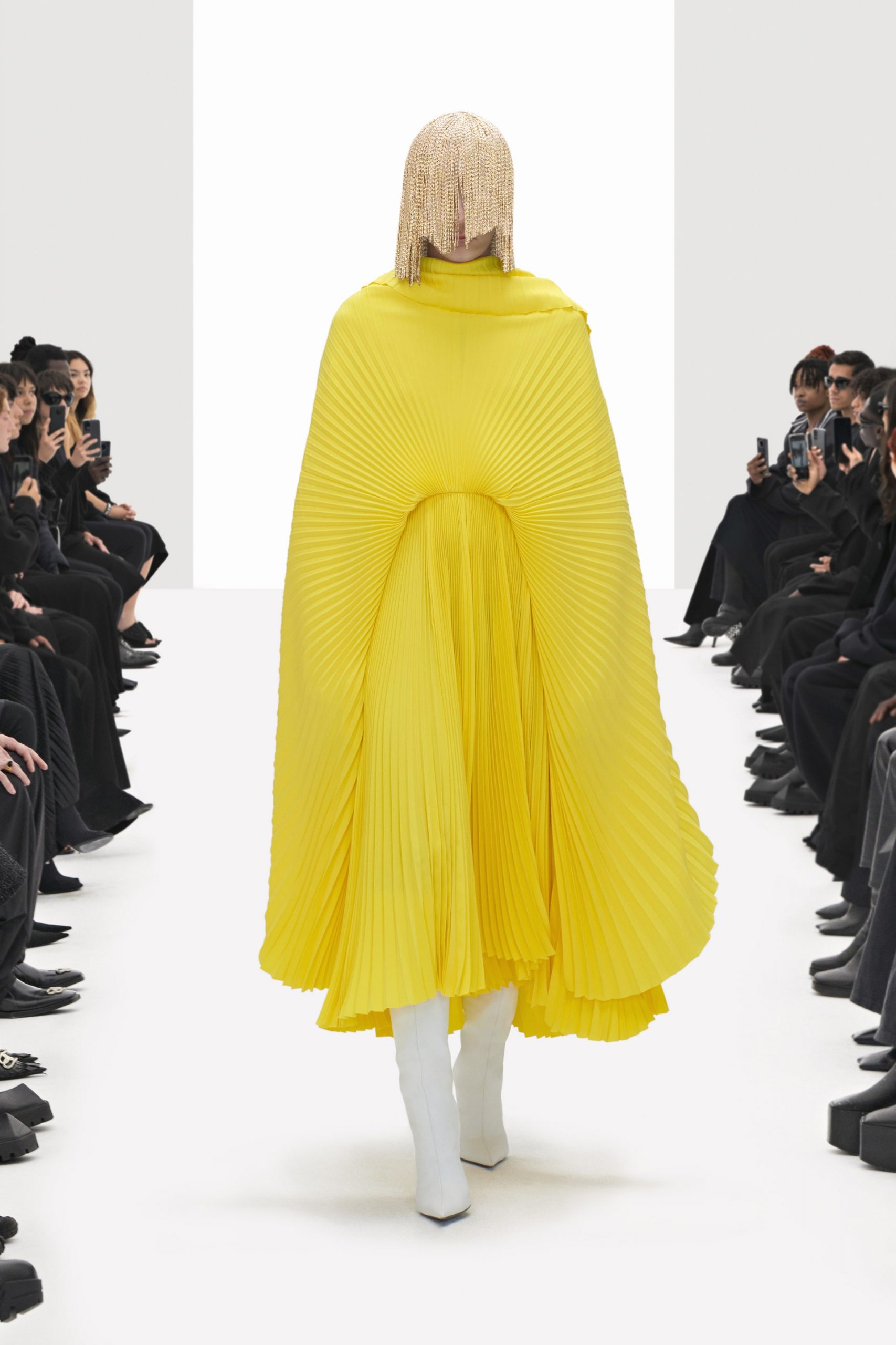 00003-Balenciaga-Spring-2022-RTW