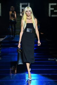 fendi-versace-vendace-milan-fashion-week-runway-18
