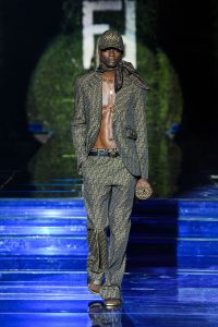 fendi-versace-vendace-milan-fashion-week-runway-3