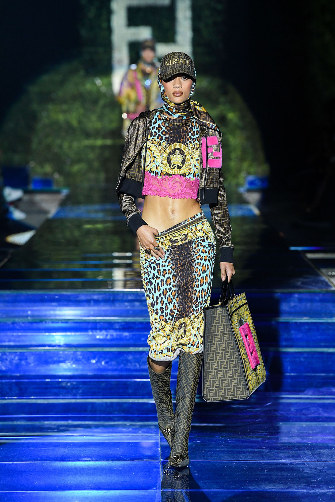 fendi-versace-vendace-milan-fashion-week-runway-5