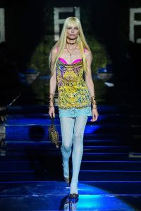 fendi-versace-vendace-milan-fashion-week-runway-8