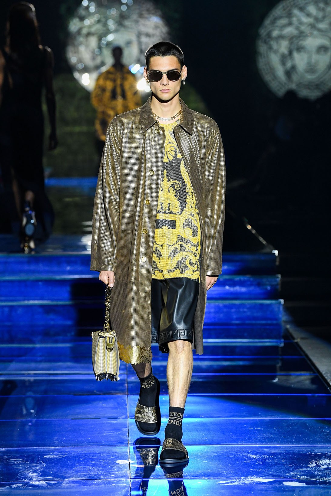 https___hypebeast.com_wp-content_blogs.dir_6_files_2021_09_fendi-versace-vendace-milan-fashion-week-runway-31