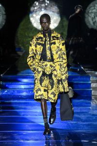 https___hypebeast.com_wp-content_blogs.dir_6_files_2021_09_fendi-versace-vendace-milan-fashion-week-runway-32