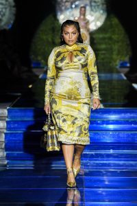 https___hypebeast.com_wp-content_blogs.dir_6_files_2021_09_fendi-versace-vendace-milan-fashion-week-runway-41