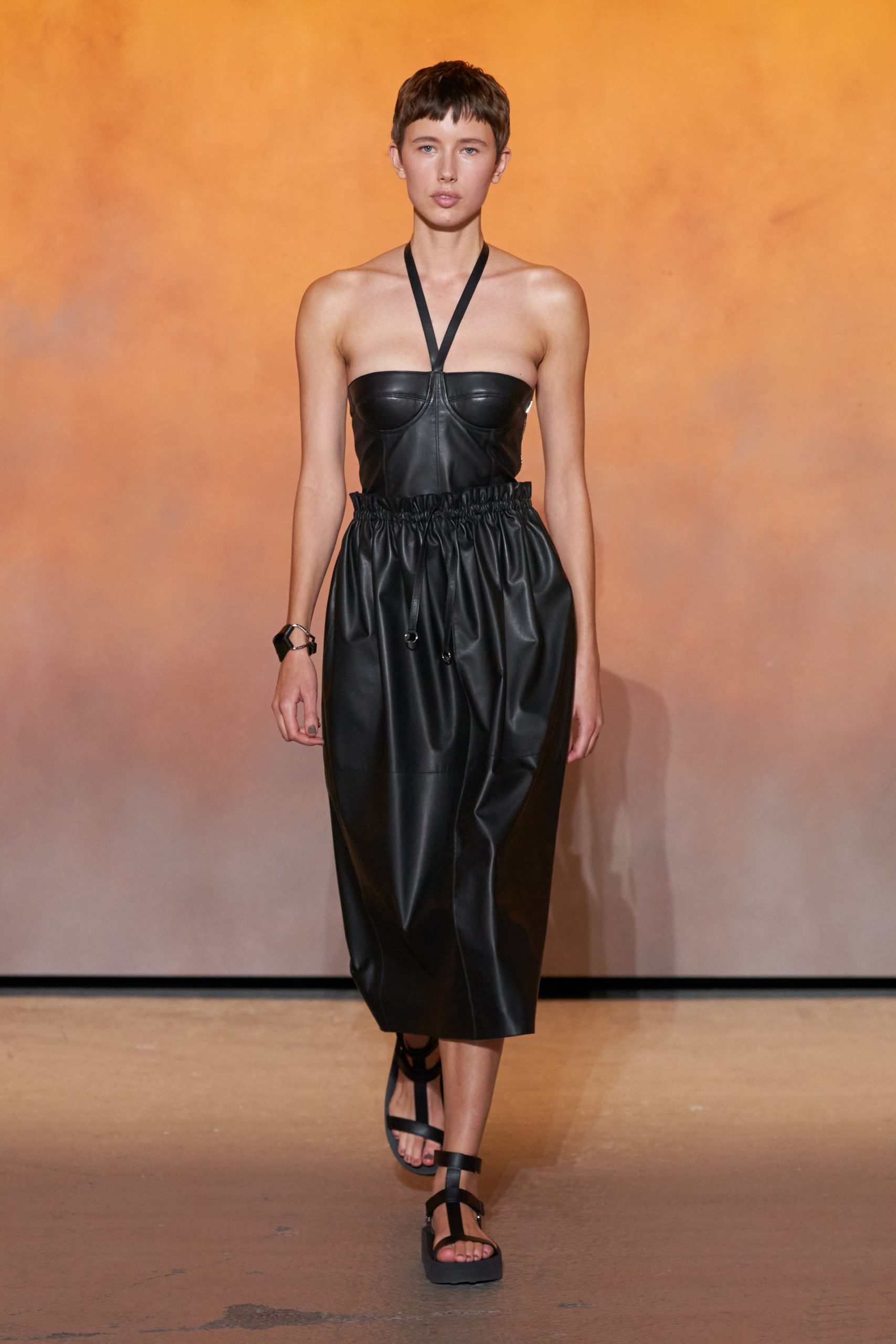 00008-Hermes-Spring-22-RTW-Paris-credit-Gorunway
