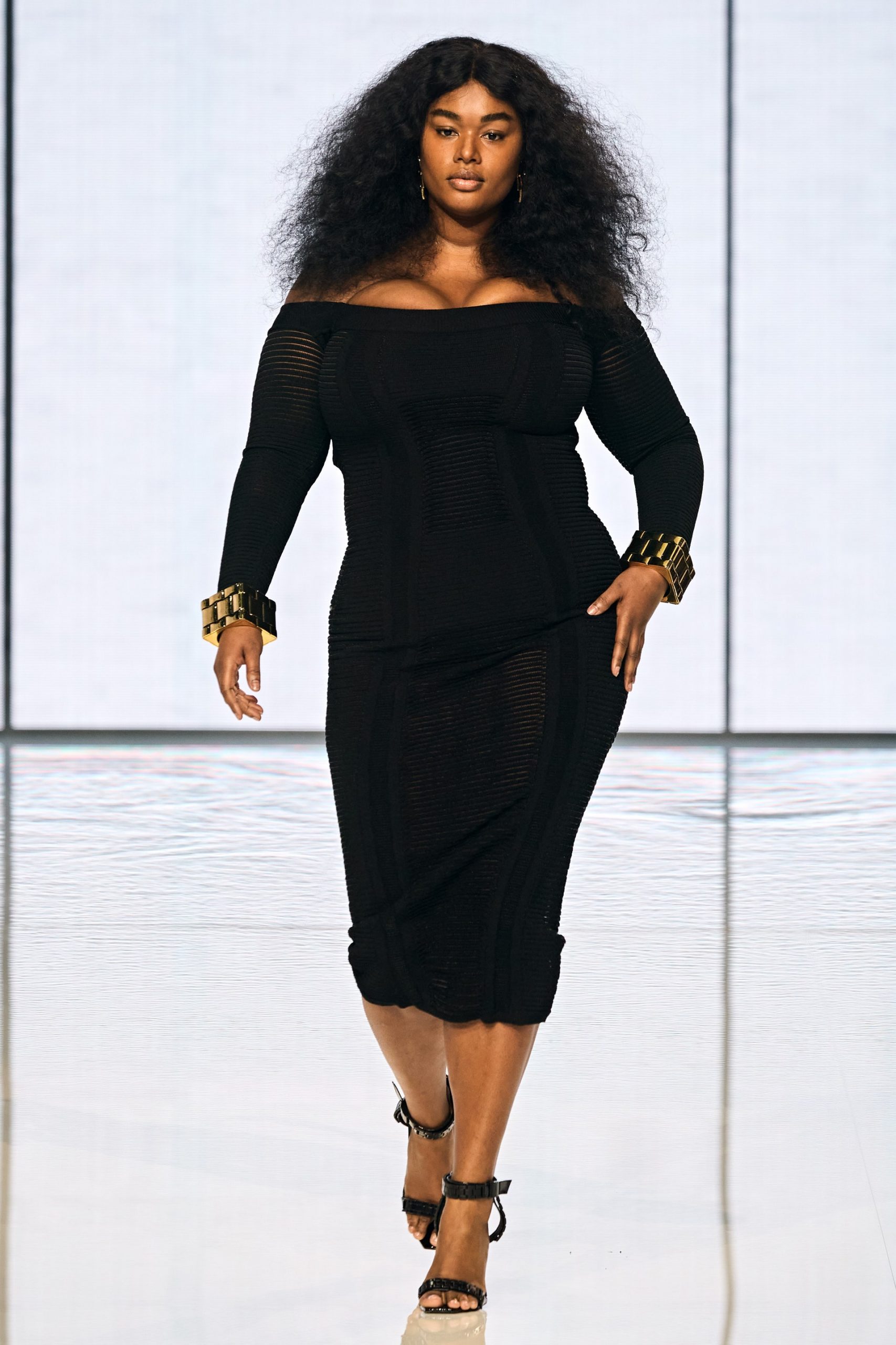 00009-BALMAIN-Spring-22-RTW-Paris-credit-gorunway