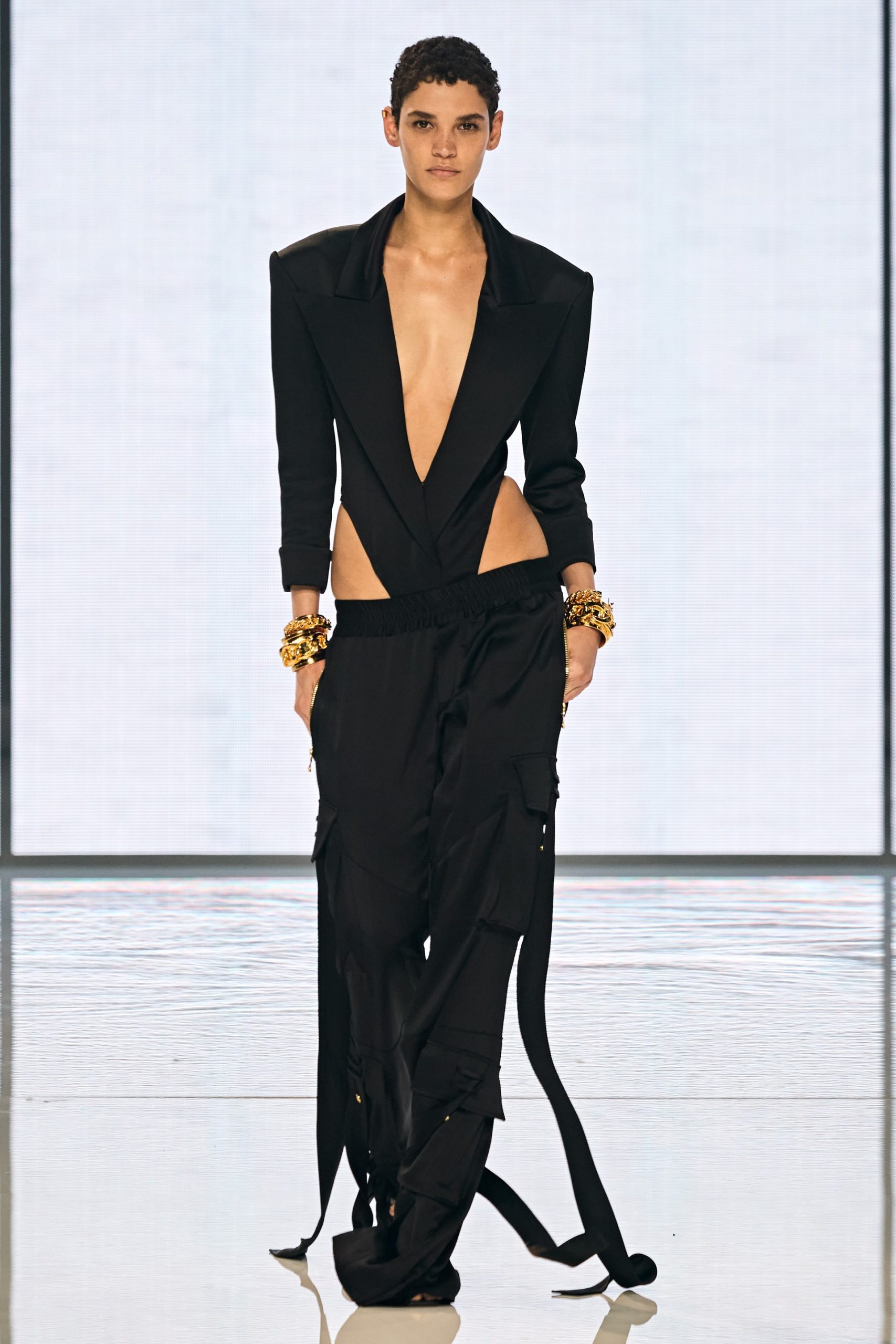 00010-BALMAIN-Spring-22-RTW-Paris-credit-gorunway