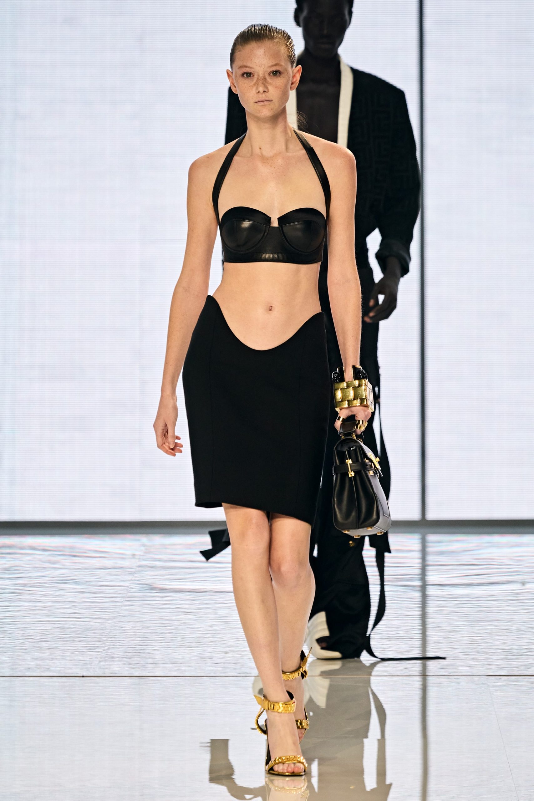 00011-BALMAIN-Spring-22-RTW-Paris-credit-gorunway