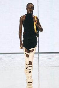 00017-BALMAIN-Spring-22-RTW-Paris-credit-gorunway