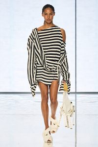 00029-BALMAIN-Spring-22-RTW-Paris-credit-gorunway