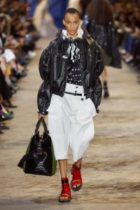 00044-LouisVuitton-Spring-22-Paris-credit-gorunway
