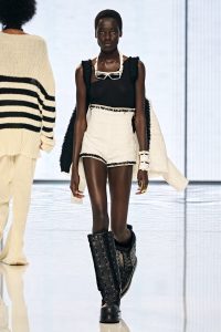 00045-BALMAIN-Spring-22-RTW-Paris-credit-gorunway