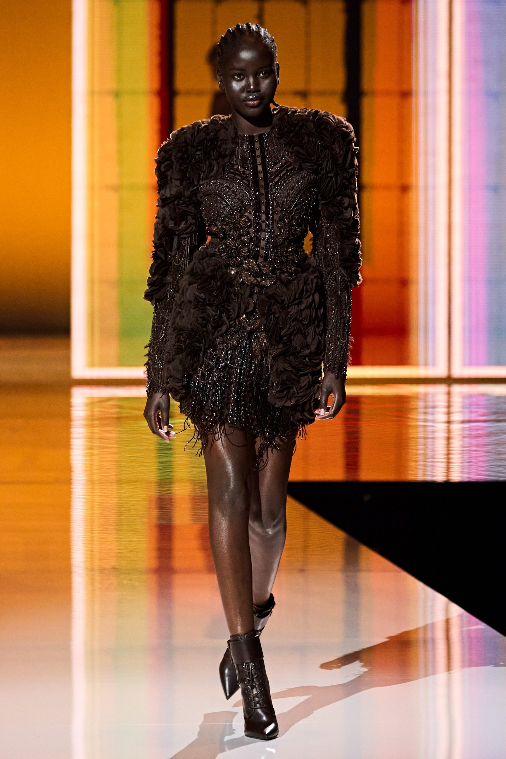 00099-BALMAIN-Spring-22-RTW-Paris-credit-gorunway