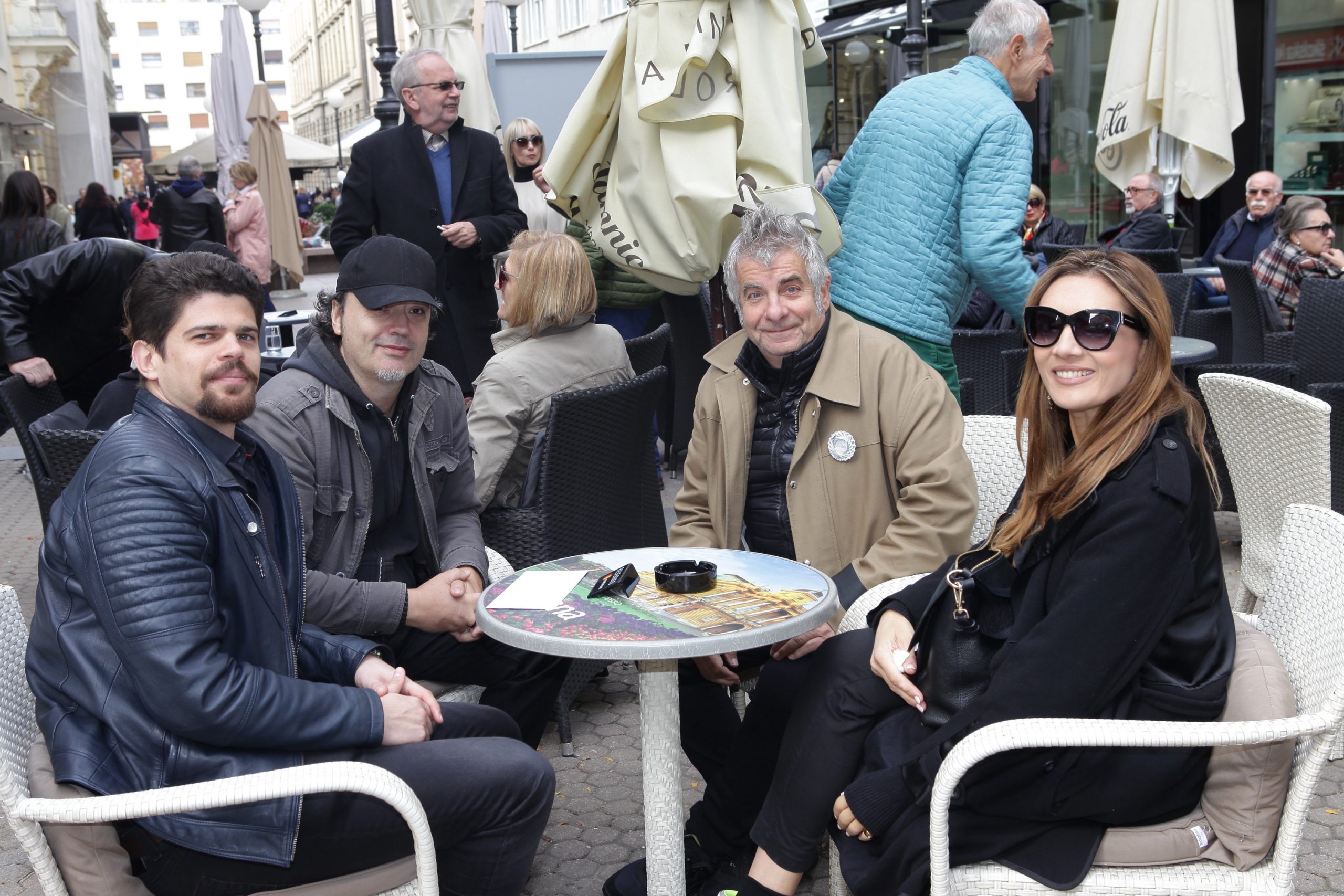 Emir Bukovica, Ivica i Dragana Propadalo