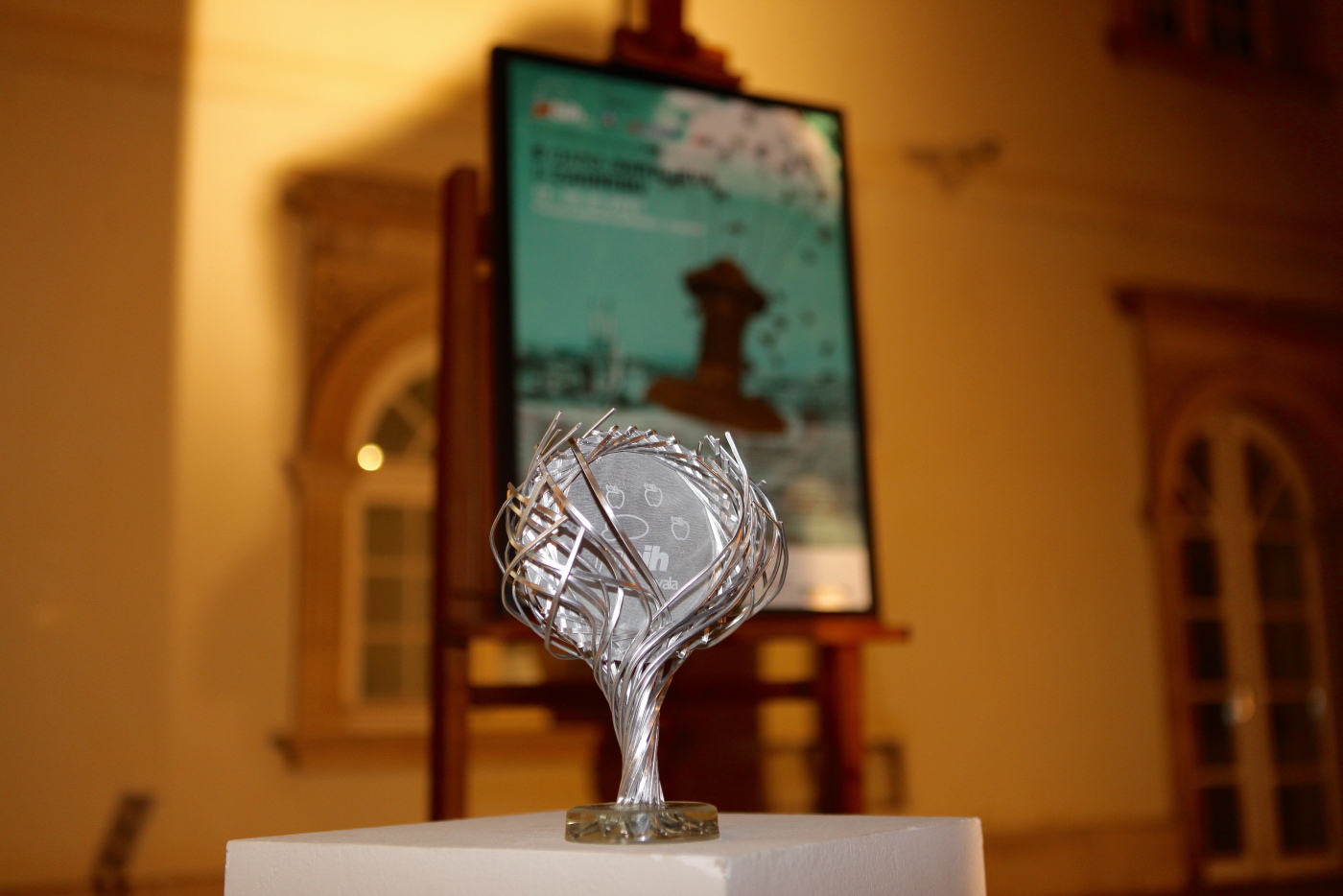 Stilueta - Ivan Midizc 1