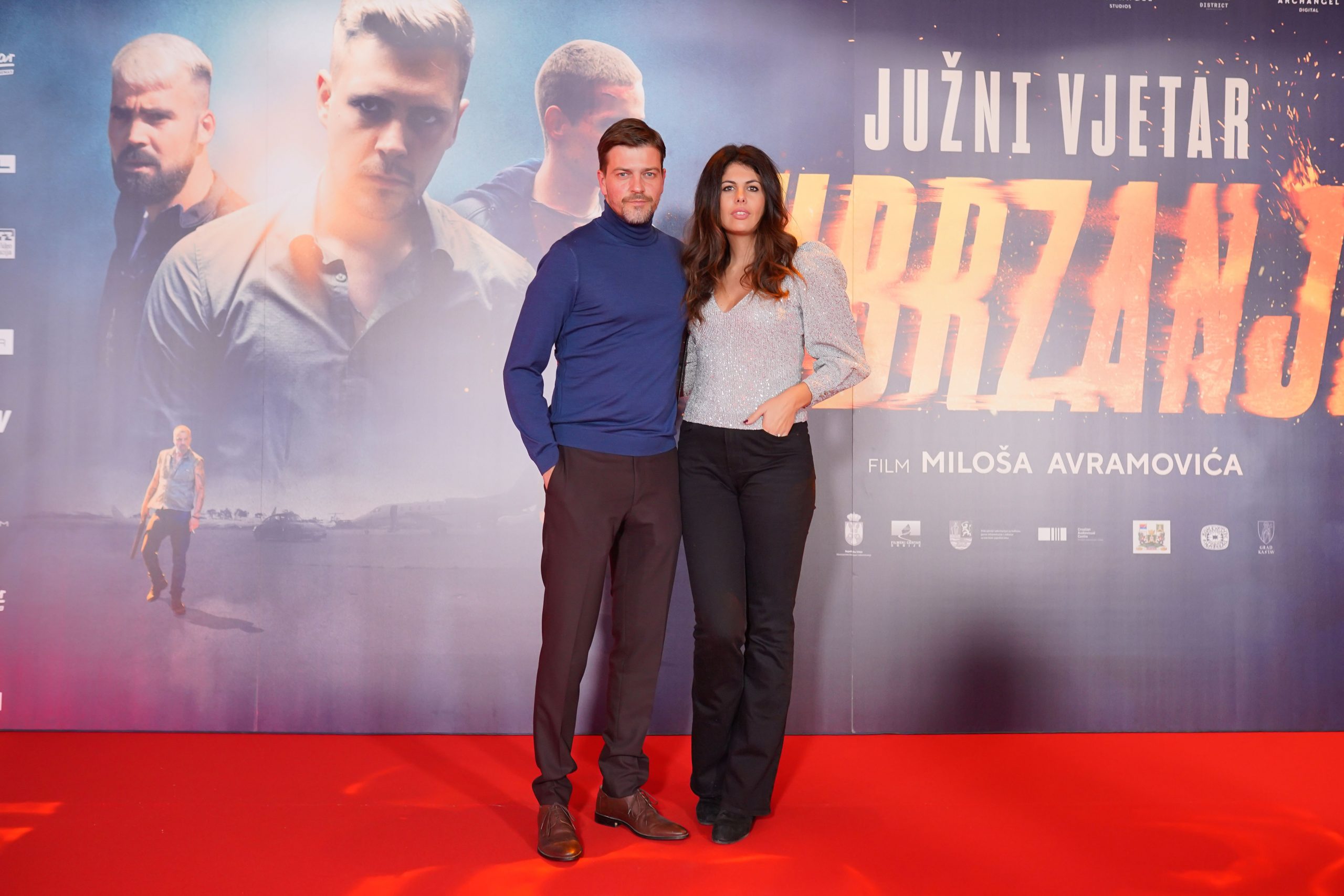 Amar Bukvic sa suprugom