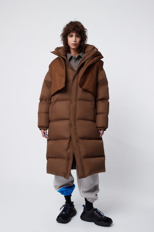 aw21-north-ader-error-woman.layout.layout-1024-0e388fc76f72de39b54a49fa951b9d1f7cddb414-FILL-0.667_0