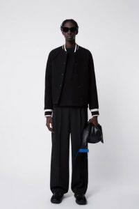 aw21-north-ader-error-woman.layout.layout-1024-725dbd91efdaf608b5166d0a922d4e9537d299c1-FILL-0.667_0