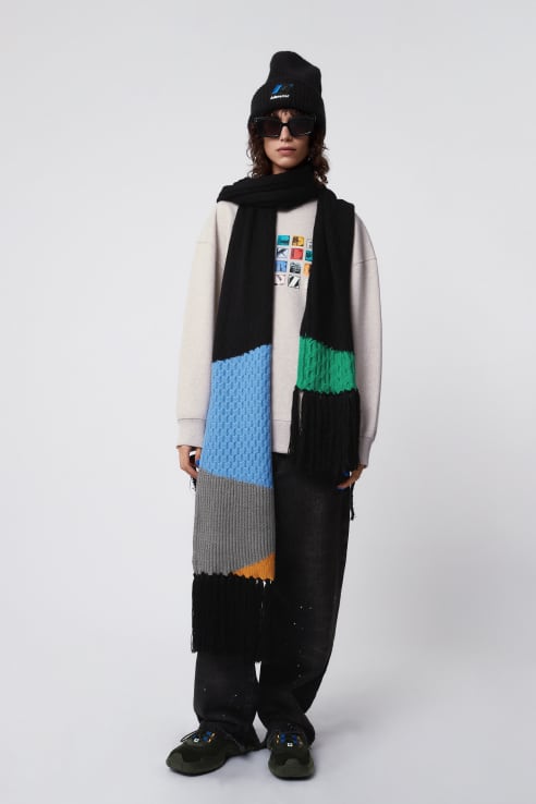 aw21-north-ader-error-woman.layout.layout-1024-8ecb7c0498ff4107ba70dfb99d5078ceae959b77-FILL-0.667_0