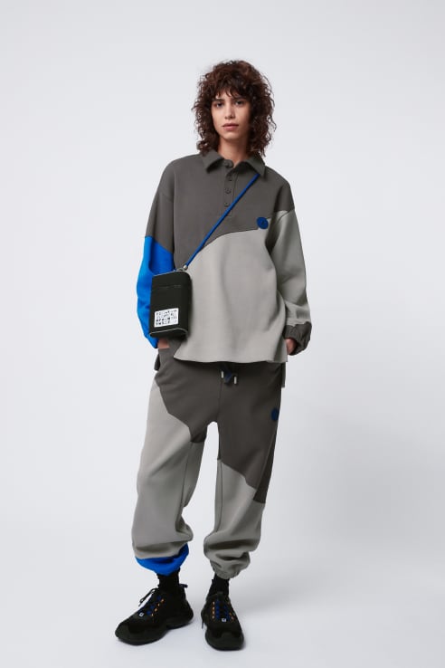 aw21-north-ader-error-woman.layout.layout-1024-aec98f7bbf6b1bde15d35cd38eb5546b0955e1f5-FILL-0.667_0