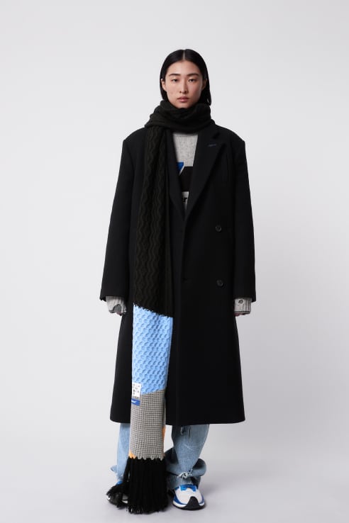 aw21-north-ader-error-woman.layout.layout-1024-d8c689adbb307604320baae7fb4ab394bd601c45-FILL-0.667_0