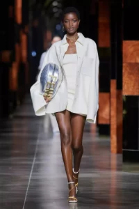 00009_Fendi_Spring_22_rtw_Milan_credit_gorunway_jpg_13dbf7dc91