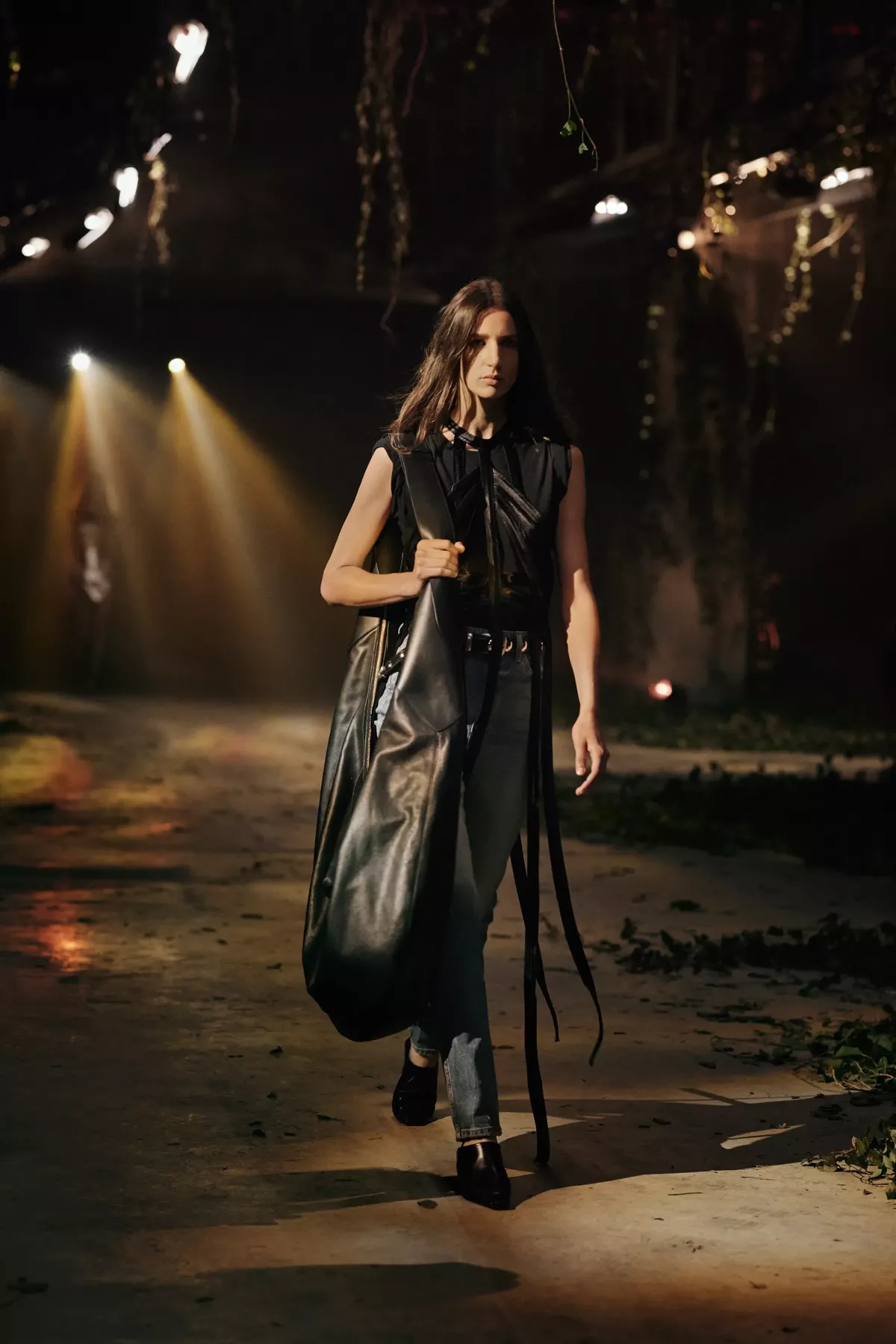 00016_Khaite_Spring_22_New_York_credit_khaite_jpg_bf09b9d2af