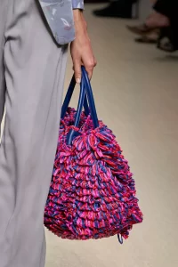 00045_Giorgio_Armani_RTW_Spring_22_Milan_details_credit_Alessandro_Lucioni_Gorunway_jpg_700e3f6871