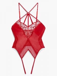 GLOSSY-FLOSSY-CROTCHLESS-TEDDY-LI2250523-6036-LAYDOWN-600x800