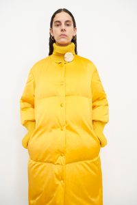 Pre-Fall 2022 kolekcije Modna odvažnost, šarene boje i povratak klasici mixer.hr 07346