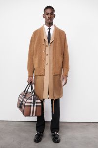 Pre-Fall 2022 kolekcije Modna odvažnost, šarene boje i povratak klasici mixer.hr 38