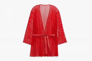 RIHANNA180122_PROD-GLOSSY-FLOSSY-FISHNET-ROBE-SQ2250540-6036-LAYDOWN-A