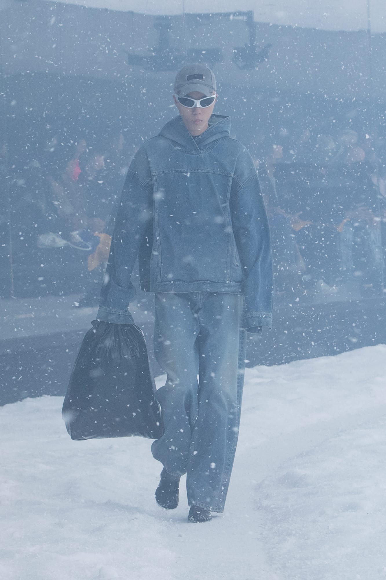 Balenciaga mixer.hr 52