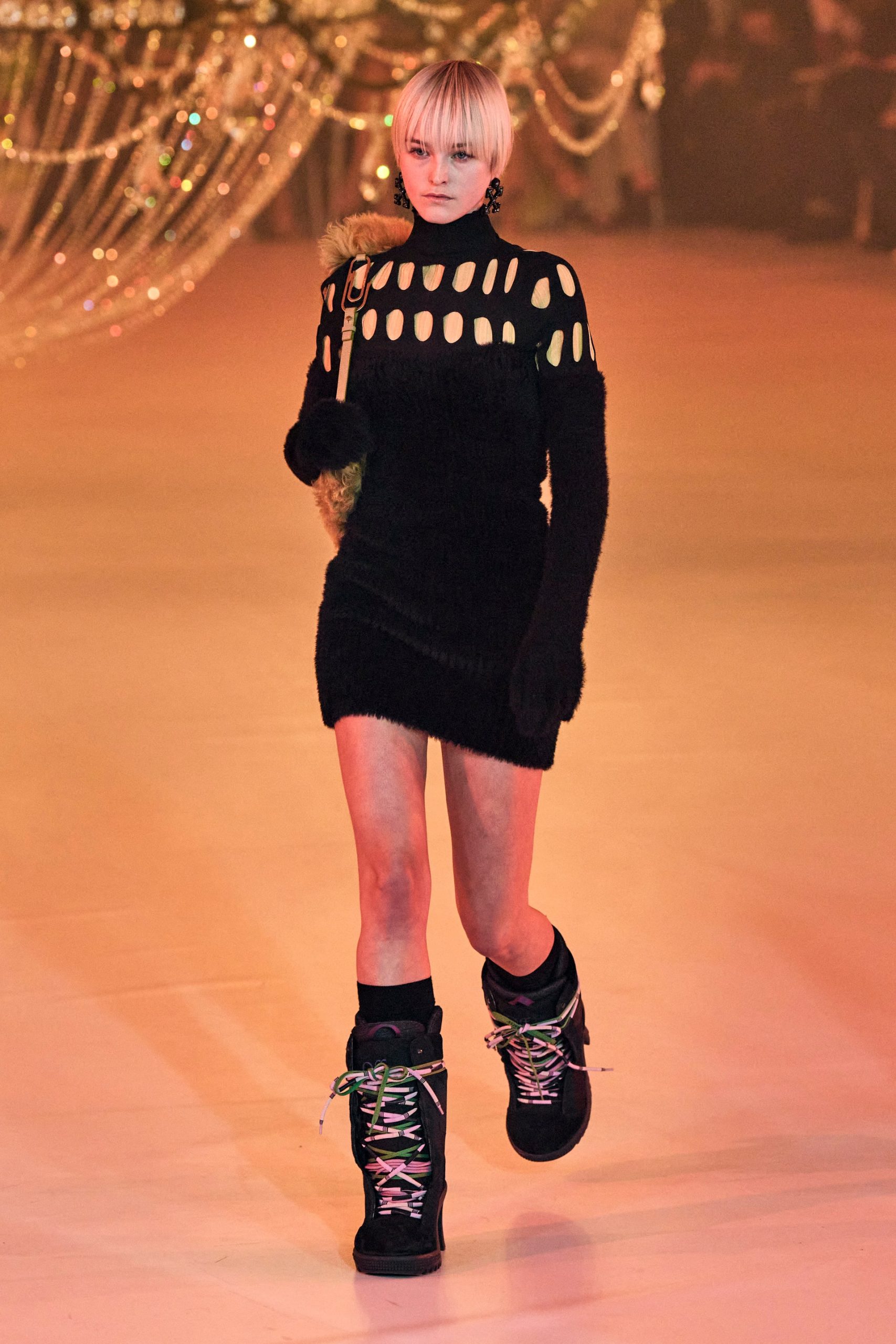 off white mixer.hr 3