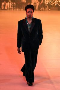 off white mixer.hr 53