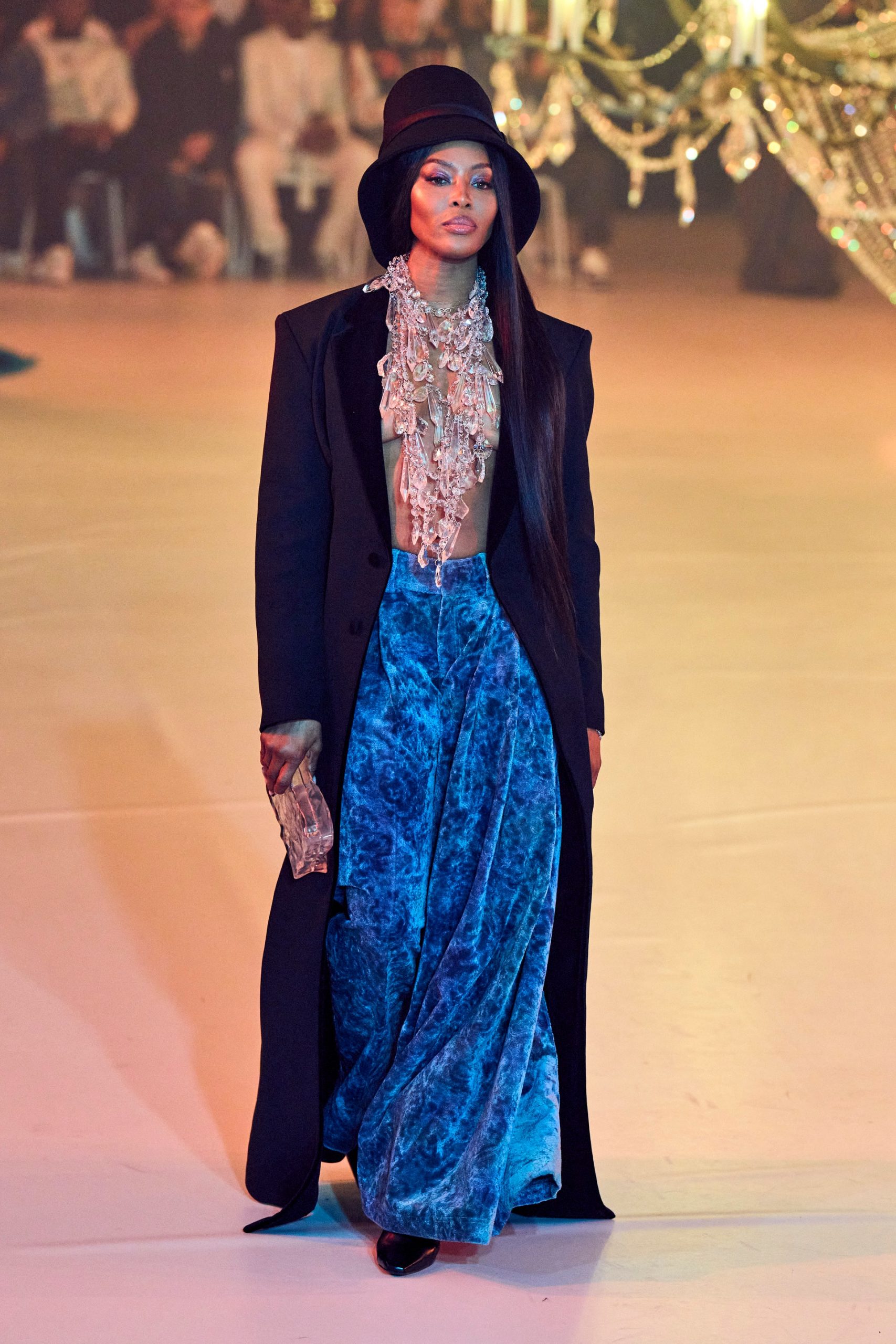 off white mixer.hr 69