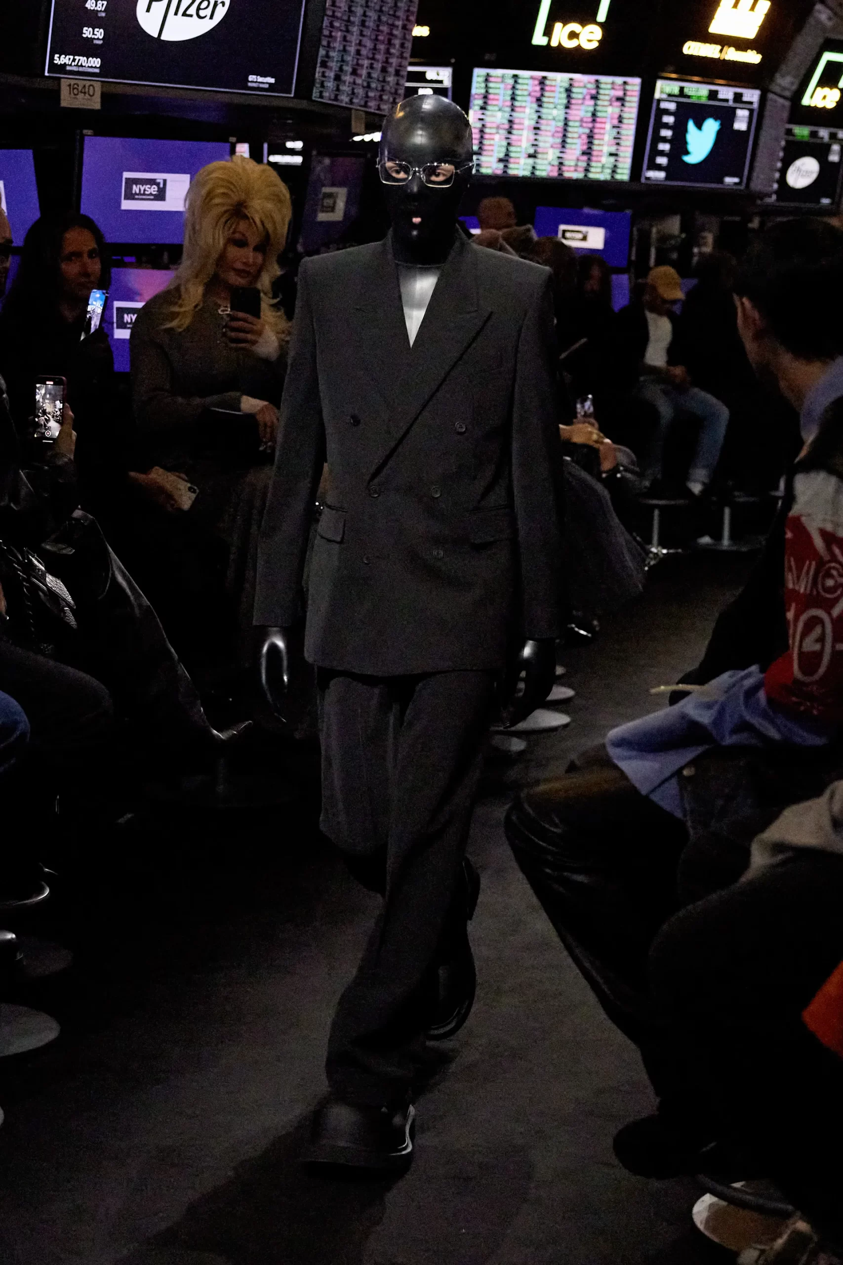 00008-Balenciaga-resort-2023-new-york-credit-brand