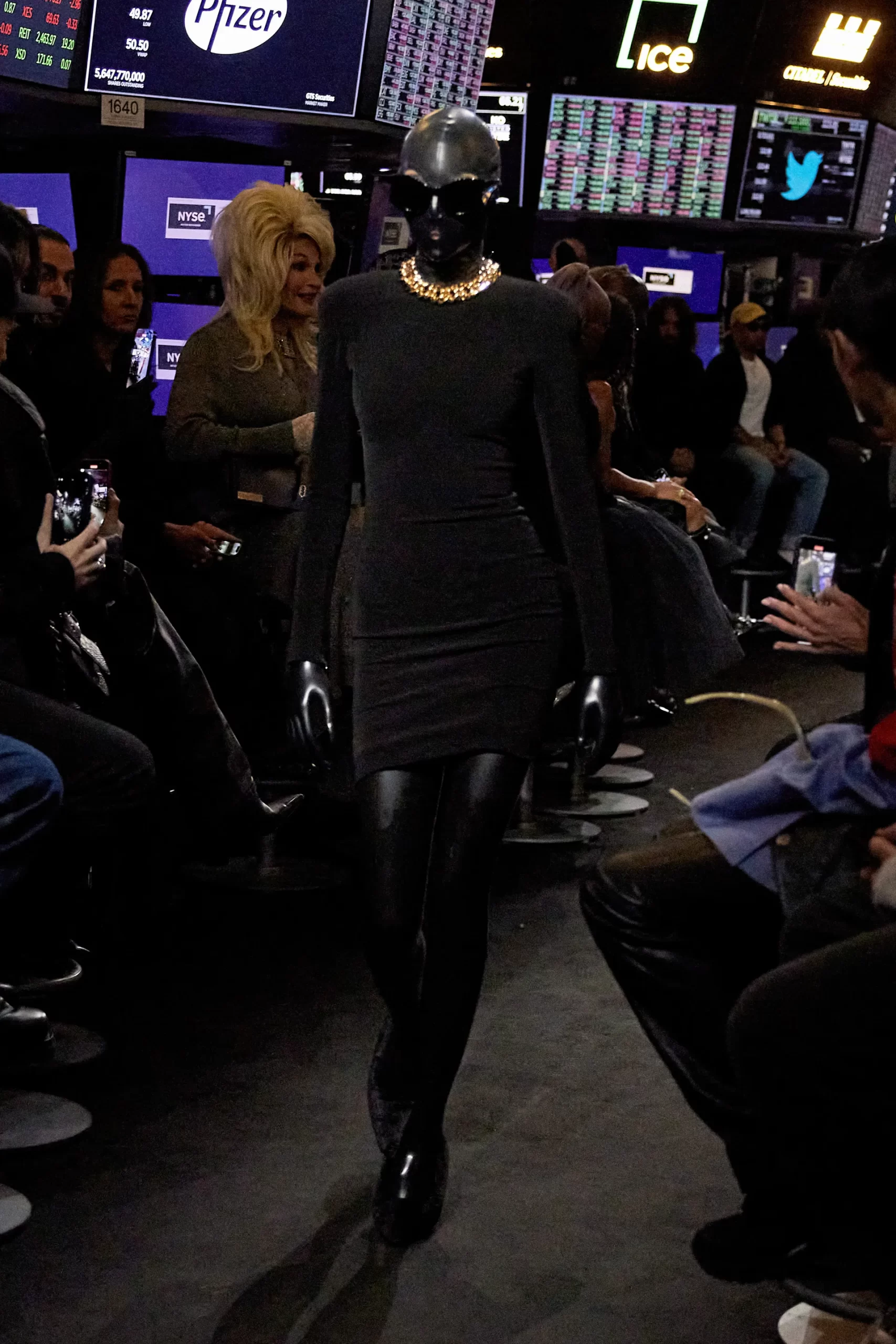 00013-Balenciaga-resort-2023-new-york-credit-brand