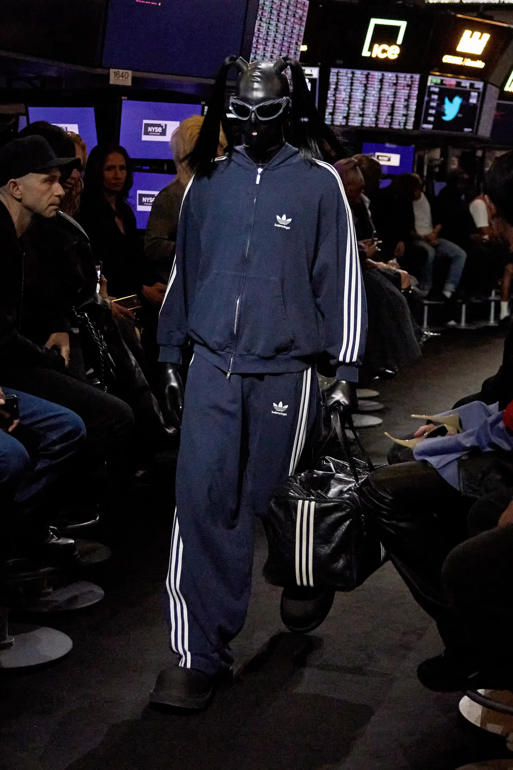 00044-Balenciaga-resort-2023-new-york-credit-brand