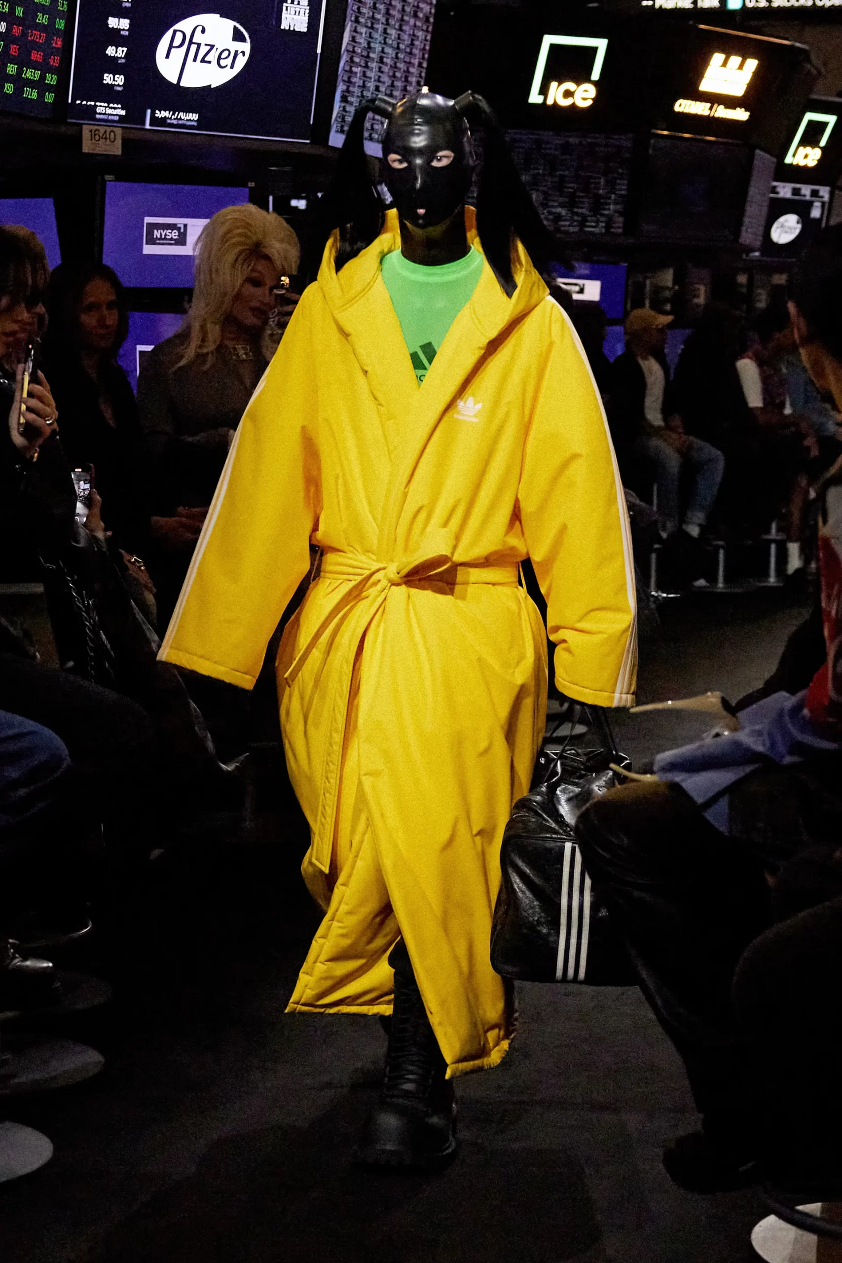 00052-Balenciaga-resort-2023-new-york-credit-brand