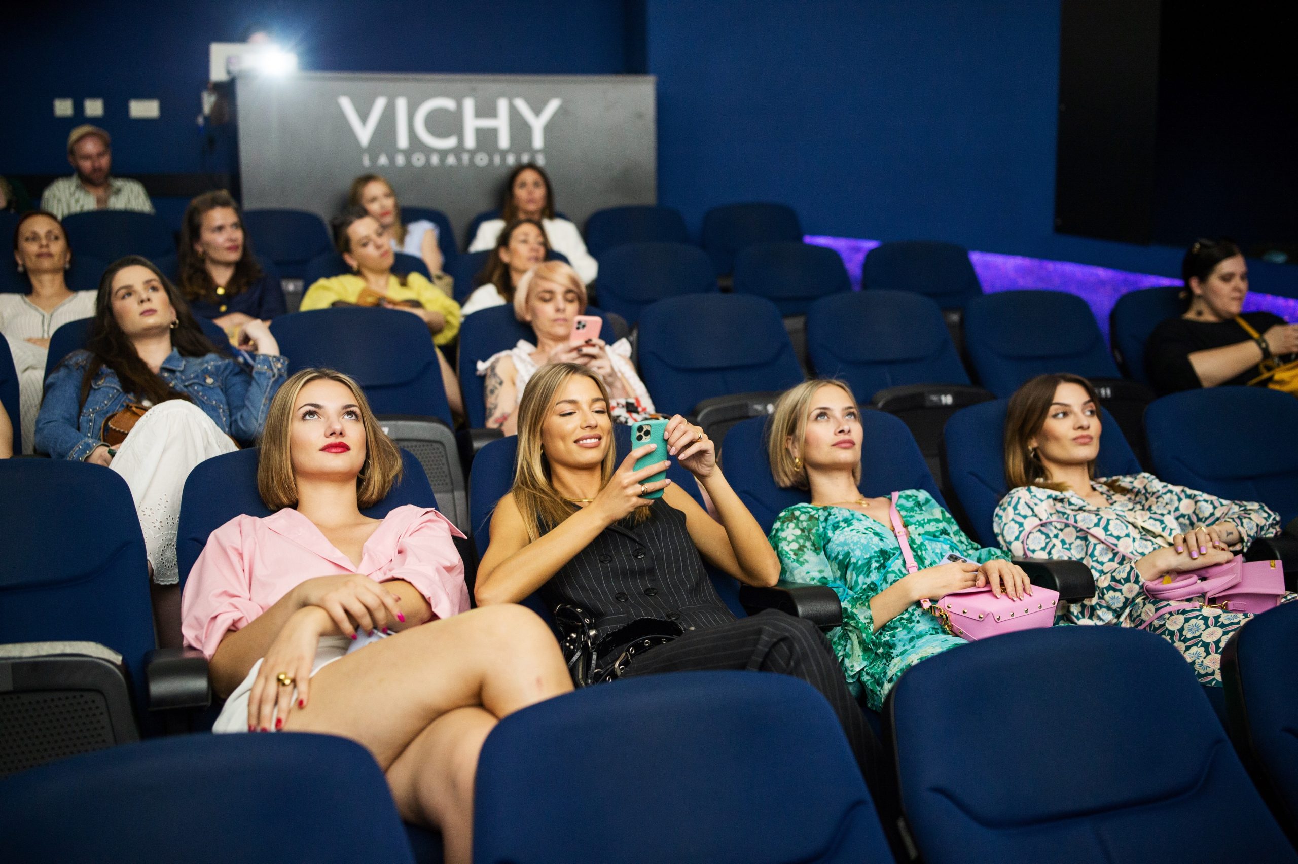 A8553ABD-6B94-4CF9-9EF1-2B1632C1A8BB