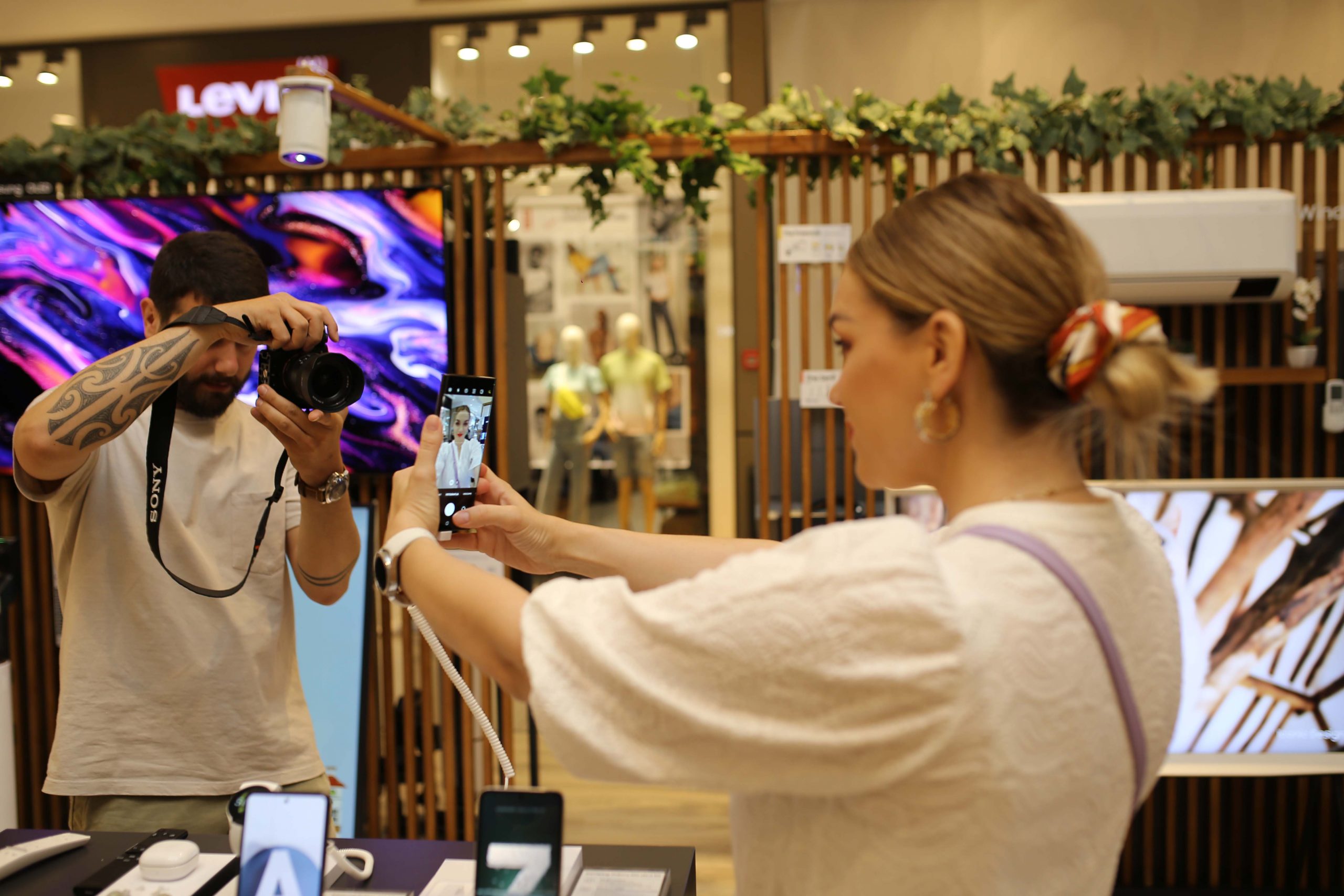 Maša Zibar i Galaxy S22