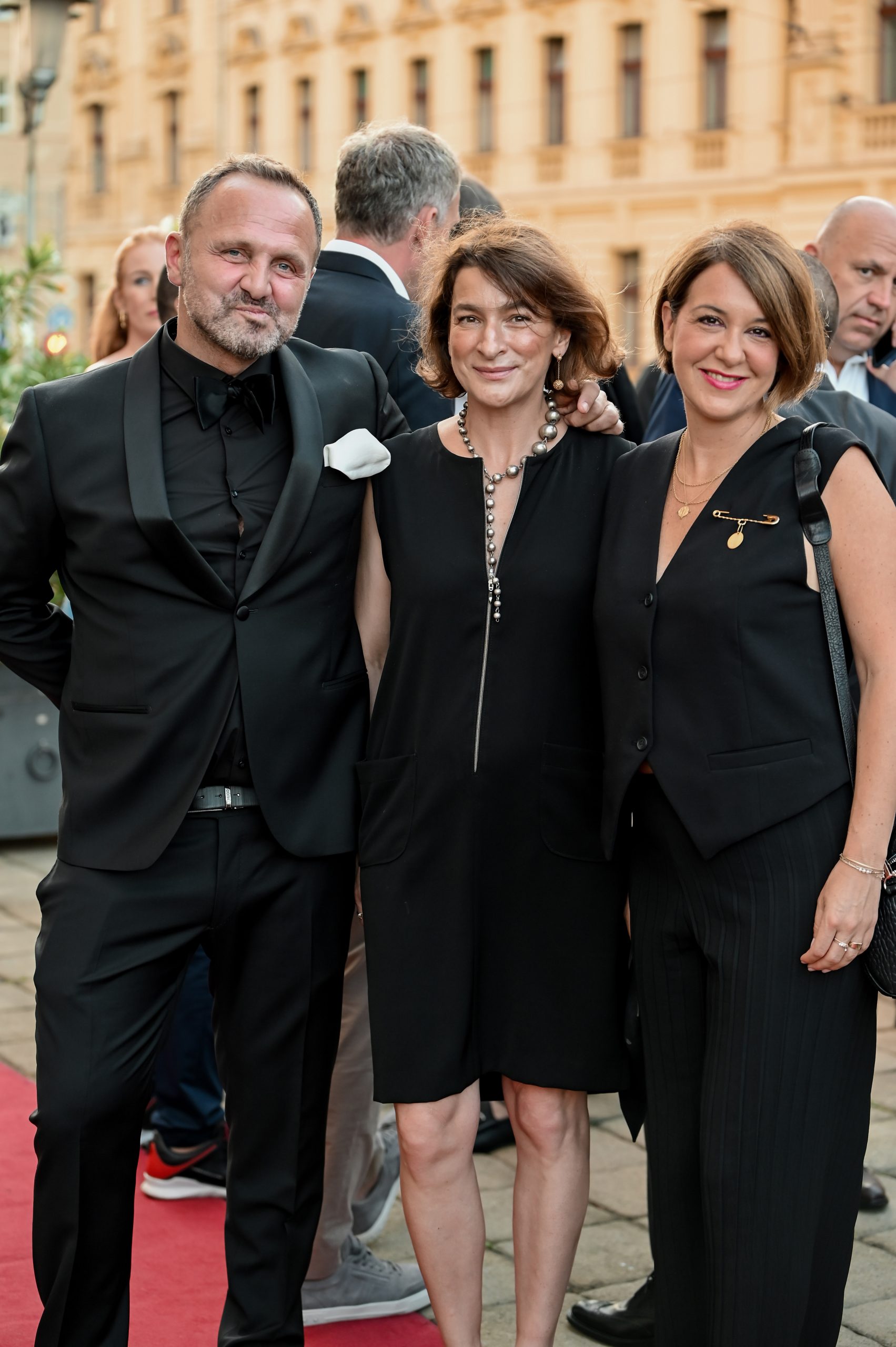 Nikola Milojević, Nina Murtić i Sara Brenner