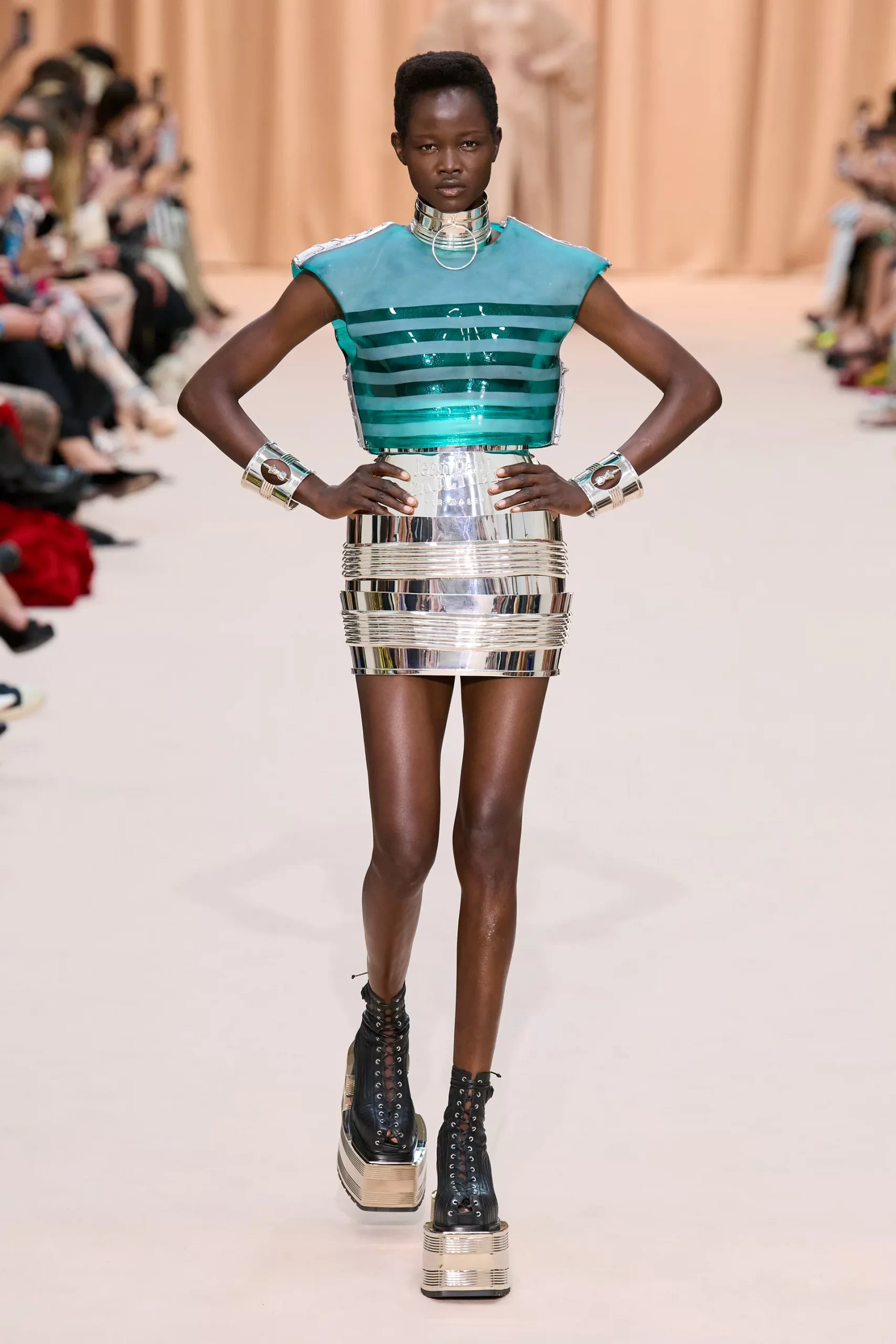 00015-jean-paul-gaultier-fall-2022-couture-credit-gorunway
