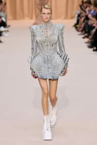 00024-jean-paul-gaultier-fall-2022-couture-credit-gorunway